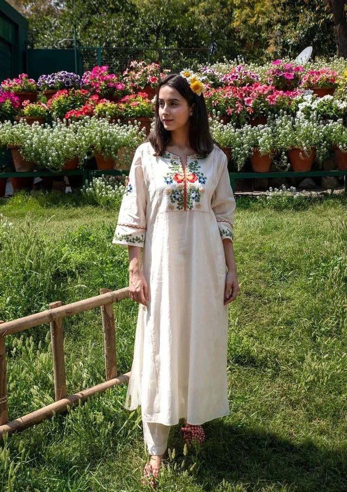 Jaipur Premium Off White Cotton Kurta And Pant Set - Image 2